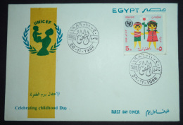 EGYPT / 1986 / UN / UNICEF / CHILDREN'S DAY / FLOWER / FDC - Brieven En Documenten