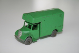 Matchbox Lesney 17A4/5 BEDFORD REMOVELS VAN "No # Cast" - Regular Wheels, Issued 1956 - Matchbox