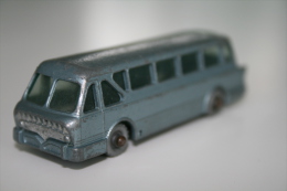 Matchbox Lesney 40B2 LEYLAND ROYAL TIGER COACH - Regular Wheels, Issued 1961 - Matchbox