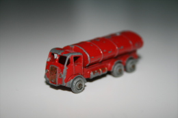 Matchbox Lesney 11A4/5 ROAD TANKER - Regular Wheels, Issued 1955 - Matchbox