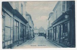 CPSM ECOUCHE, GRANDE RUE, Format CPA, ORNE 61 - Ecouche