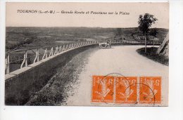 REF 139  : CPA 47 TOURNON Grande Route Et Panorama Sur La Plaine Voiture Ancienne Tacot - Tournon D'Agenais