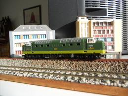 Scala N - BRITISH LOCO DIESEL Co Co DELTIC  # D 9003 - N SPUR - N GAUGE - - Locomotives