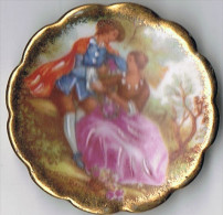 Mini _assiette  Céramique D'art Limoge    4.5 Cm    R P France - Limoges (FRA)