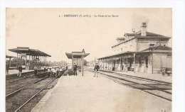 91 BRETIGNY N°5 LA GARE ET LES QUAIS   OUVRIERS ANIMEE - Bretigny Sur Orge