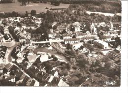 CHATEAU PORCIEN - La Place Et L'un Des Bras De L'Aisne - Chateau Porcien