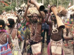 (320) Papua New Guinea - Local Dancers - Papua Nueva Guinea