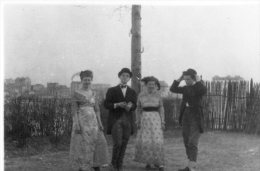 Fête Du Groupe St-Antoine De Padoue Paris XVe 1947( Photo De 6cm Sur 8,5 Cm) - Padvinderij