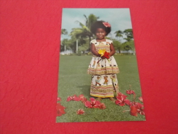 Fiji  9x14 Fijian Baby Elisabeth With Hibiscus Flowers - Figi