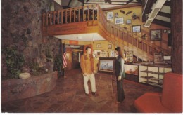 Klamath Falls OR Oregon, Favell Museum Interior View Indian & Western Artifacts Collection, C1970s Vintage Postcard - Otros & Sin Clasificación