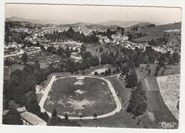 @ CPSM YSSINGEAUX, VUE GENERALE AERIENNE,TERRAIN DE SPORT, FOOT, HAUTE LOIRE 43 - Yssingeaux