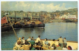 SCARBOROUGH : THE HARBOUR & FISHING FLEET / FISHING BOATS - Scarborough