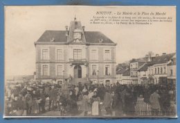 27 - ROUTOT --  La Mairie Et La Place Du Marché - Routot