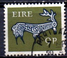 IRELAND 1968 Stylised Dog (Brooch) - 9d. - Blue And Green   FU - Oblitérés