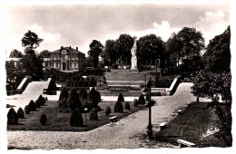 CPSM - MURET - LE JARDIN - LE MONUMENT CLEMENT ADER - N/b - Ann 50 - - Muret