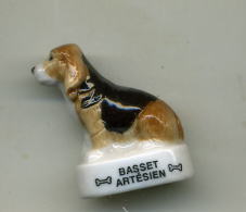 FEVE   CHIEN BASSET ARTESIEN  Série Atlas - Animals