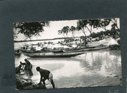 NIGER 1950 ETHNIQUE  NIAMEY  LE PORT AVEC PIROGUES     CIRC   NON  / EDIT - Niger