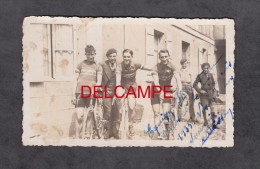 Photo Ancienne - FIGEAC ( Lot ) - Cyclistes De L'équipe Helyett Du Vélo Club Figeacois - 1935 - Ciclismo