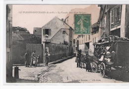 CPA  -  95 -  LE PLESSIS-BOUCHARD - La Grande Rue (Coté St.Leu) - Le Plessis Bouchard