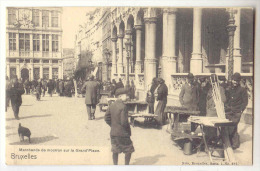 E2338  -  BRUXELLES  -  Marchande De Mourron Sur La Grand'place *Nels 1 N° 367 * - Markets