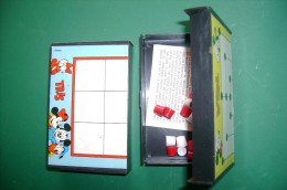 PFR/38 TOPOLINO GADGET Disney GIOCHI IN SCATOLA - TRIS - TELA Anni '70 - Disney