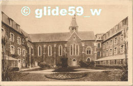 CHATEAUGIRON - Petit Séminaire Ste-Croix - La Cour D'Honneur - Châteaugiron