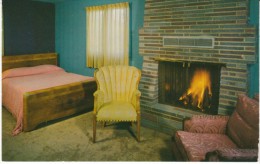 Depoe Bay OR Oregon, Pantley's Pagan Hut Apartment Lodging Interior View, Decor, C1950s/60s Vintage Postcard - Otros & Sin Clasificación