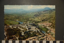 CP, 04, Sisteron La Citadelle Et La Vallée De La Durance N°4195 Edition J Cellard - Sisteron