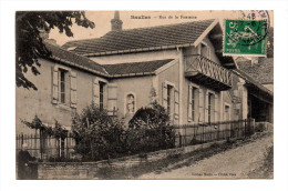 52 Saulles Vue De La Place Et Rue De La Fontaine Canton Fayl Billot Edit Moris Cliche Dieu Ecrite En 1914 - Fayl-Billot