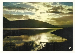 Cp, 34, Clermont-L'Hérault, Coucher De Soleil Sur Le Lac, Voyagée 1978 - Clermont L'Hérault