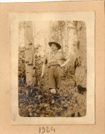 PHOTO 12 - Photo Ancienne Scout Dans Un Bois - Scoutismo