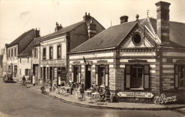 27 Marcilly Sur Eure. Bureau De Tabac Au Carrefour De L'eglise - Marcilly-sur-Eure