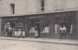 ST ETIENNE De MONTLUC : Devanture Du Magasin De Nouveautés J.SIMON - Carte éditée Sans Légende - Saint Etienne De Montluc