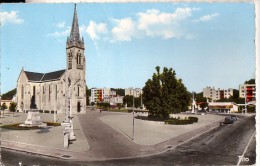 MERIGNAC: Place Ch. De Gaulle - L'Eglise - Merignac