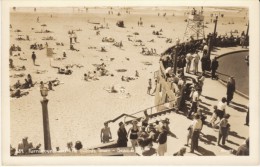 Seaside Oregon, Turn-around, Life Guard Tower, Sun Bathers, C1940s Vintage Real Photo Postcard - Otros & Sin Clasificación