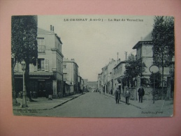 CP  LE CHESNAY  LA RUE DE VERSAILLES  - ECRITE EN 1933 - Le Chesnay