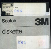 COMMODORE 64 FLOPPY CONTENUTO PREVALENTE GAMES ADATTO PER UTENTI ESPERTI VEDI CONTENUTO - Dischetti 5.25