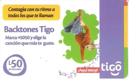 TARJETA DE HONDURAS DE TIGO DE 50 LEMPIRAS DE UN JOVEN BAILANDO - Honduras