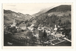 Cp, 38, Saint-Pierre-d'Entremont, Vue Générale - Saint-Pierre-d'Entremont