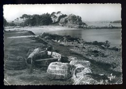 Cpsm Du 22 Port Blanc Petite Crique Près De La Grève De Pors Scorff    AVR12 - Penvénan