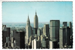 Etats Unis - New York City - The Beautiful Manhatan Skyline Showing The Chrysler, Empire State And Oan Am Buildings - Chrysler Building