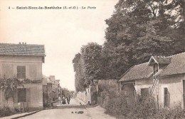 Saint-Nom-la-Bretèche (78) La Porte - St. Nom La Breteche