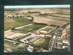 CPSM - Courtenay (45) - Piscine Et Stade - Vue Aerienne ( Stadium COMBIER CIM) - Courtenay