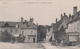 LA GUERCHE  Place Du Marché - La Guerche Sur L'Aubois