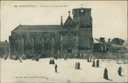 79 MONCOUTANT / L'Eglise Un Jour De Fête / - Moncoutant