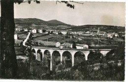 CPSM 42 PELUSSIN LE VIADUC ET LE VILLAGE - Pelussin