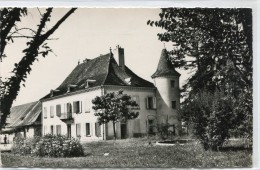 CPSM 38  LES ABRETS LE CHATEAU DU COLOMBIER - Les Abrets