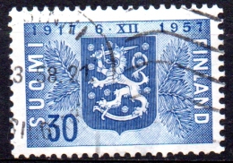 FINLAND 1957 40th Anniv Of Independence - 30m Arms Of Finland  FU THINNED CHEAP PRICE - Usati