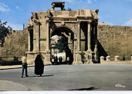 Algérie : Tebessa Porte Caracalla N°5 (ed Bakhti) - Tébessa