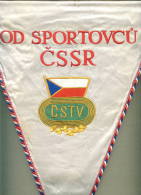 W190 / SPORT From Athletes CSSR Athletics  Leichtathletik  Athletisme  29 X 38 Cm. Wimpel Fanion Flag  Czechoslovakia - Athlétisme